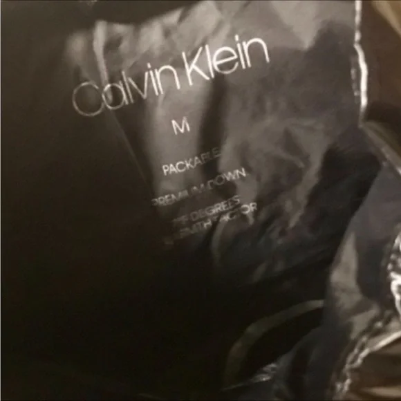 “CALVIN KLEIN PREMIUM DOWN COAT” IN “LIKE NEW” CONDITION‼️ - Picture 5 of 8